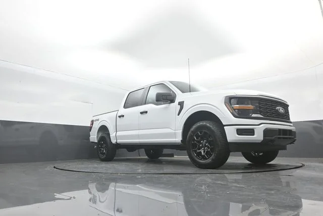 New 2026 Oxford White Ford STX® image 23