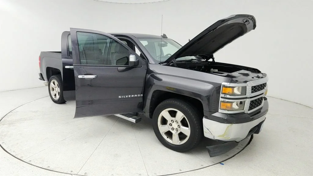 Used 2015 TUNGSTEN METALLIC Chevrolet LS image 9