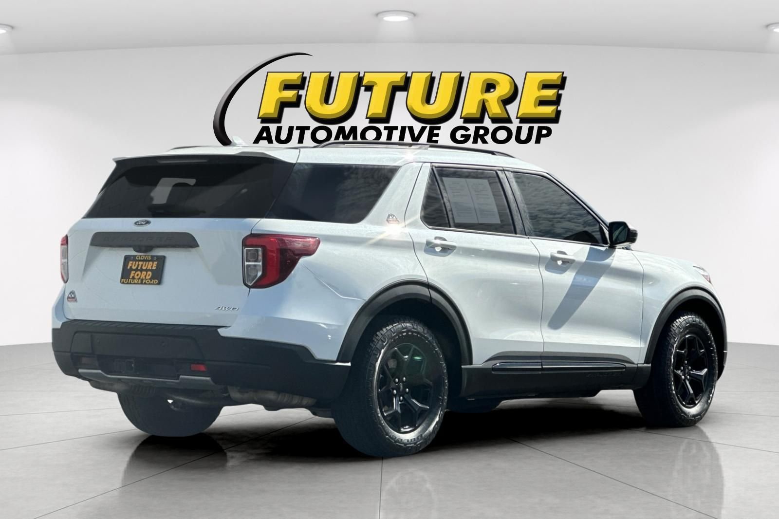 Used 2022 White Ford Timberline image 3