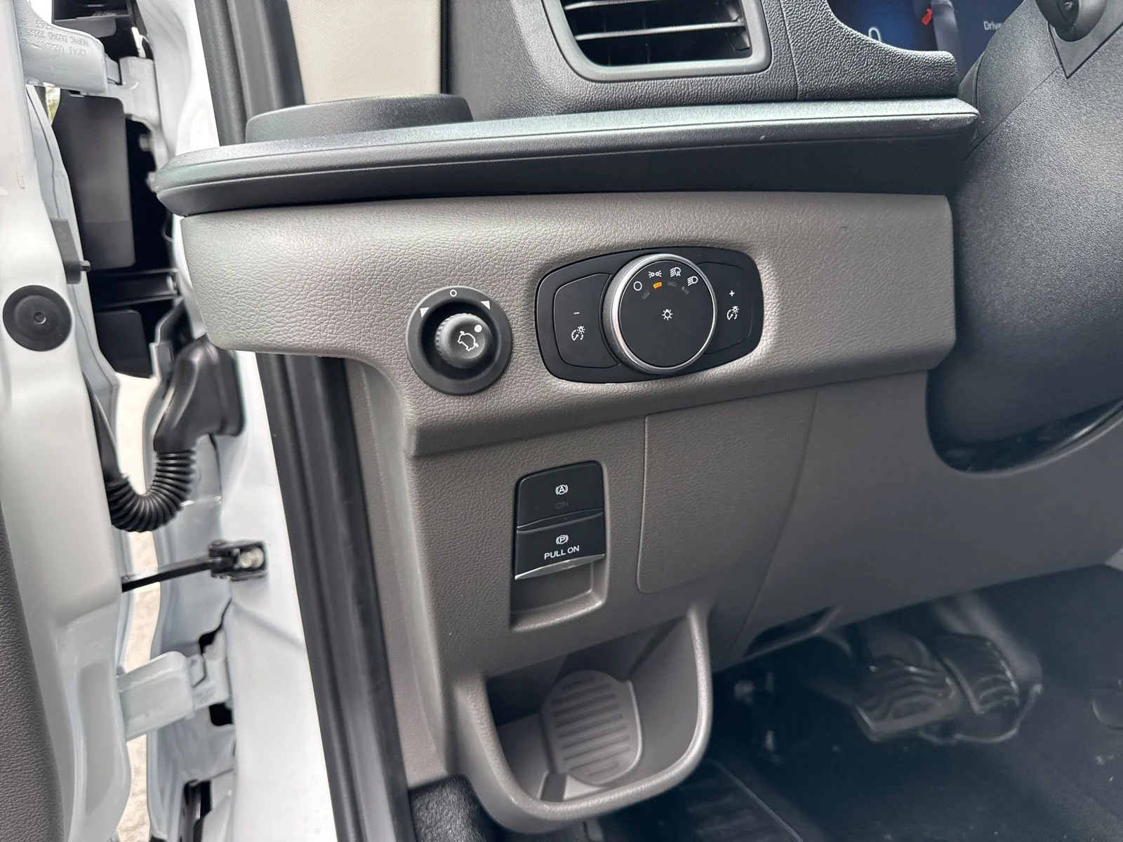 New 2026 Oxford White Ford Cargo Van image 24