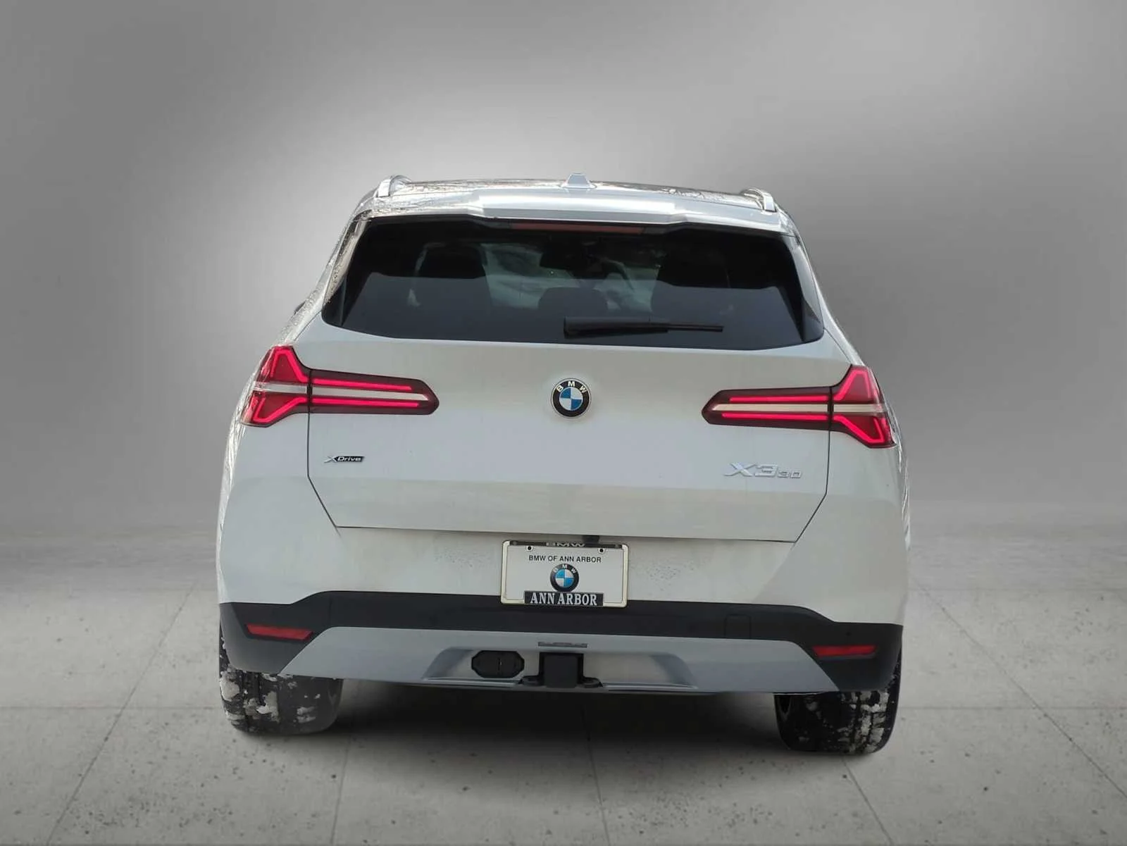 New 2026 Mineral White Metallic BMW 30 xDrive image 7