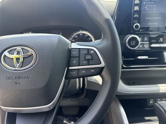 Used 2022 Gray Toyota L image 18
