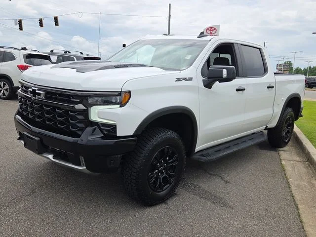 Used 2024 White Chevrolet ZR2 image 3