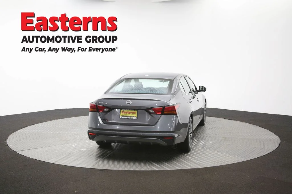 Used 2025 Gray Nissan 2.5 SV image 38