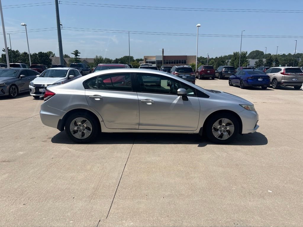 Used 2014 Alabaster Silver Metallic Honda LX image 4