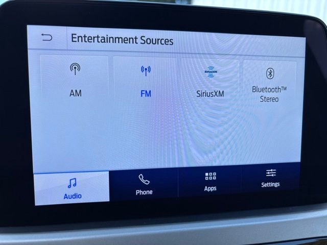 Used 2021 Gold Ford SE image 23