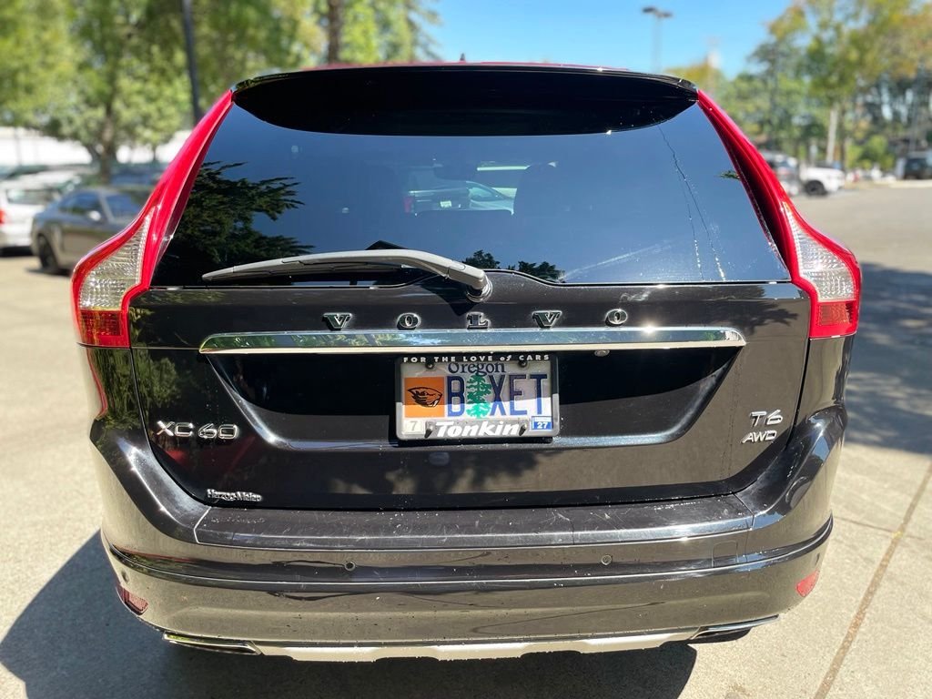 Used 2017 Onyx Black Metallic Volvo T6 Inscription image 5