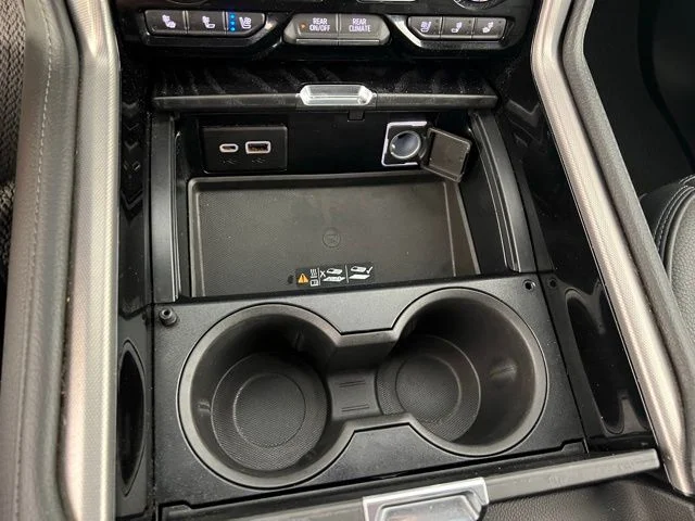 2022 GMC Yukon Denali - Photo 27