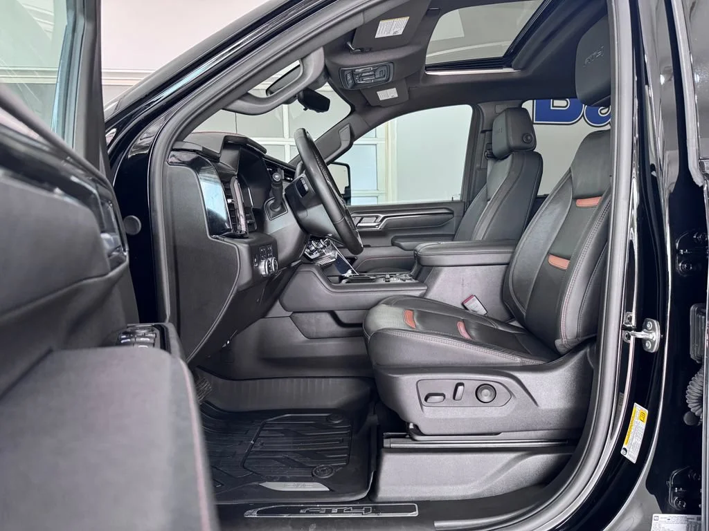 Certified Used 2025 Onyx Black GMC AT4 image 13