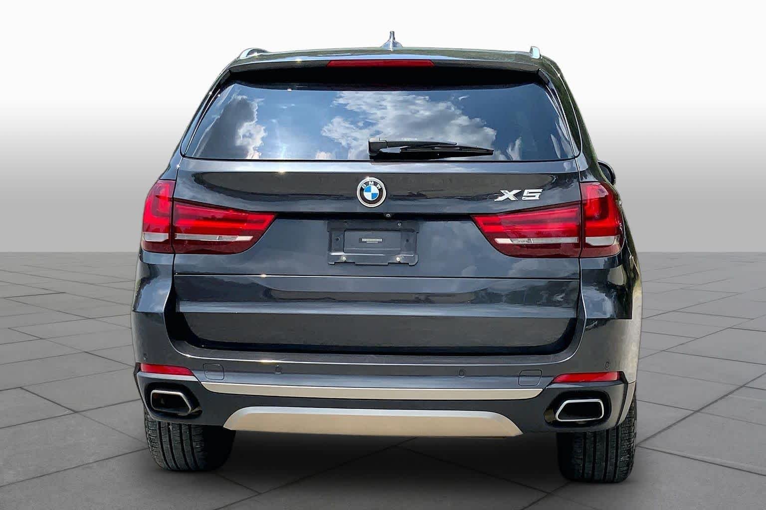 Used 2018 Dark Graphite Metallic BMW sDrive35i image 5