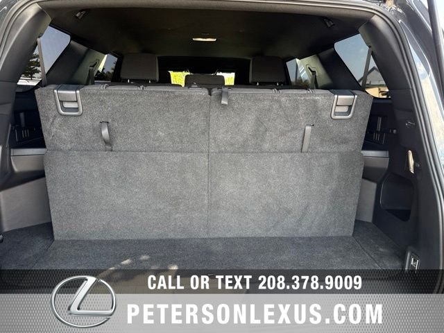 Used 2025  Toyota SR5 image 19