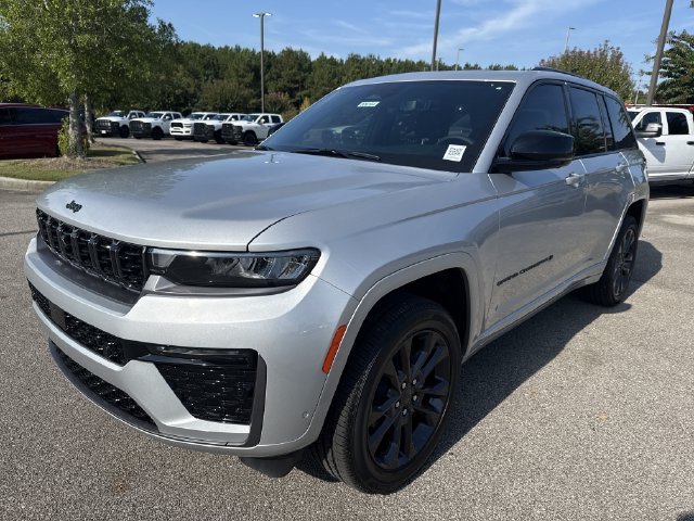 New 2026 Silver Jeep Limited Reserve image 3