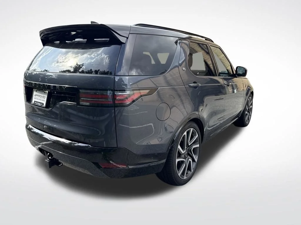 Certified Used 2025 Blue Land Rover Dynamic SE image 5