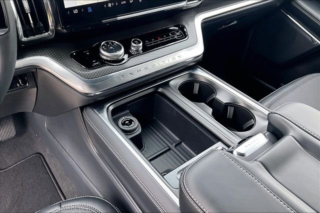 New 2026 Gray Ford Platinum image 7
