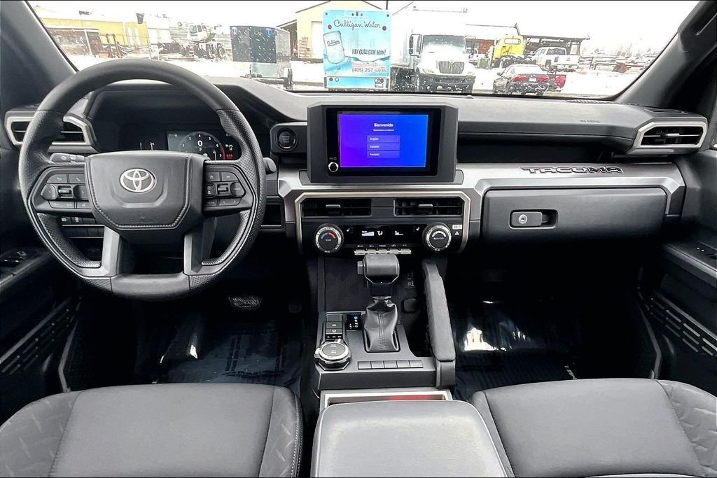 2025 Toyota Tacoma SR5 - Photo 16