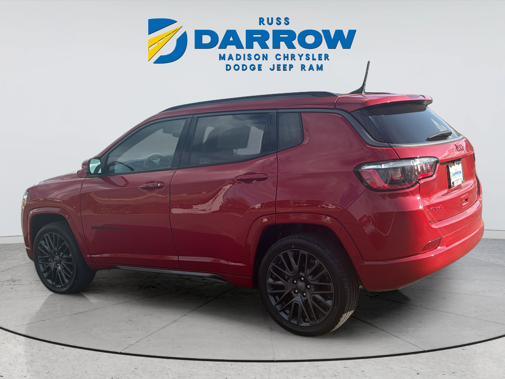 Used 2022 Red Jeep Limited image 3