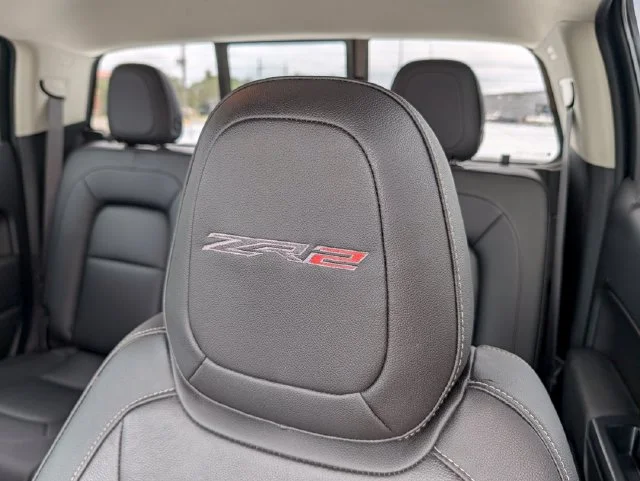 Used 2020 White Chevrolet ZR2 image 27