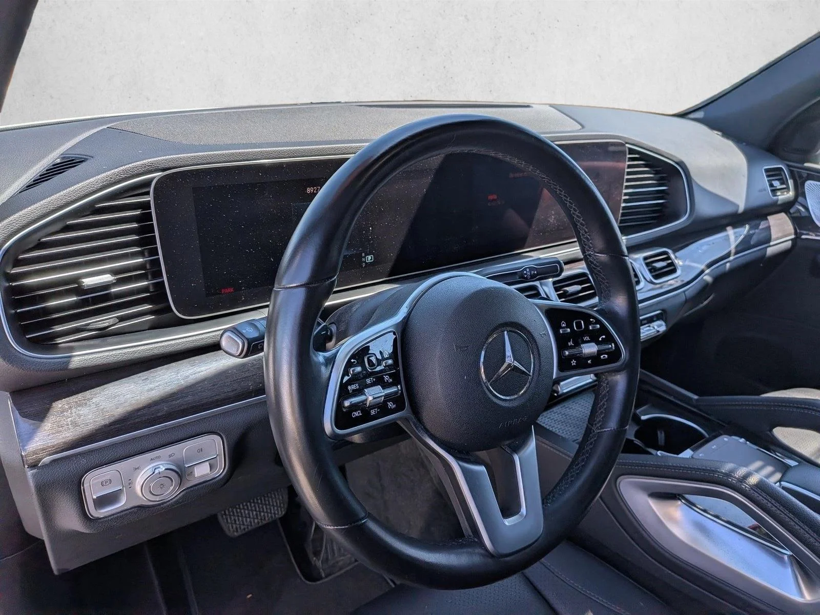 Used 2020 Polar White Mercedes-Benz GLE 350 image 24