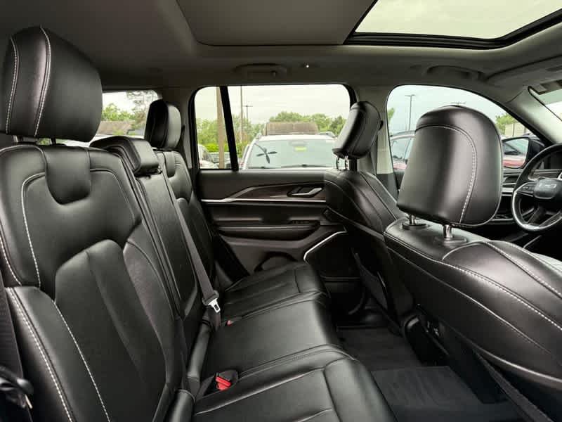 Used 2023 Baltic Gray Metallic Clearcoat Jeep  image 11