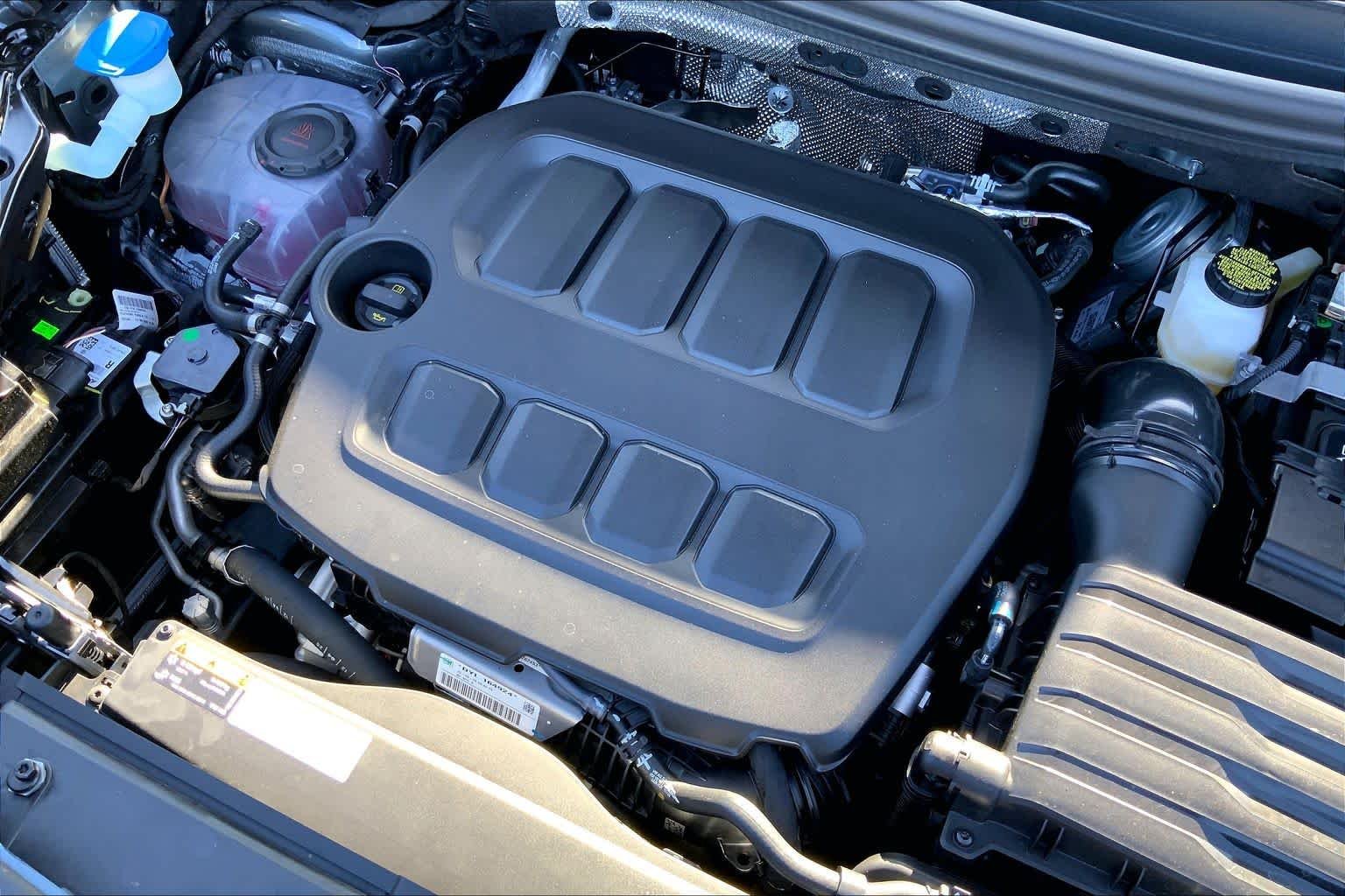 New 2026 Platinum Gray Metallic Volkswagen SE image 17