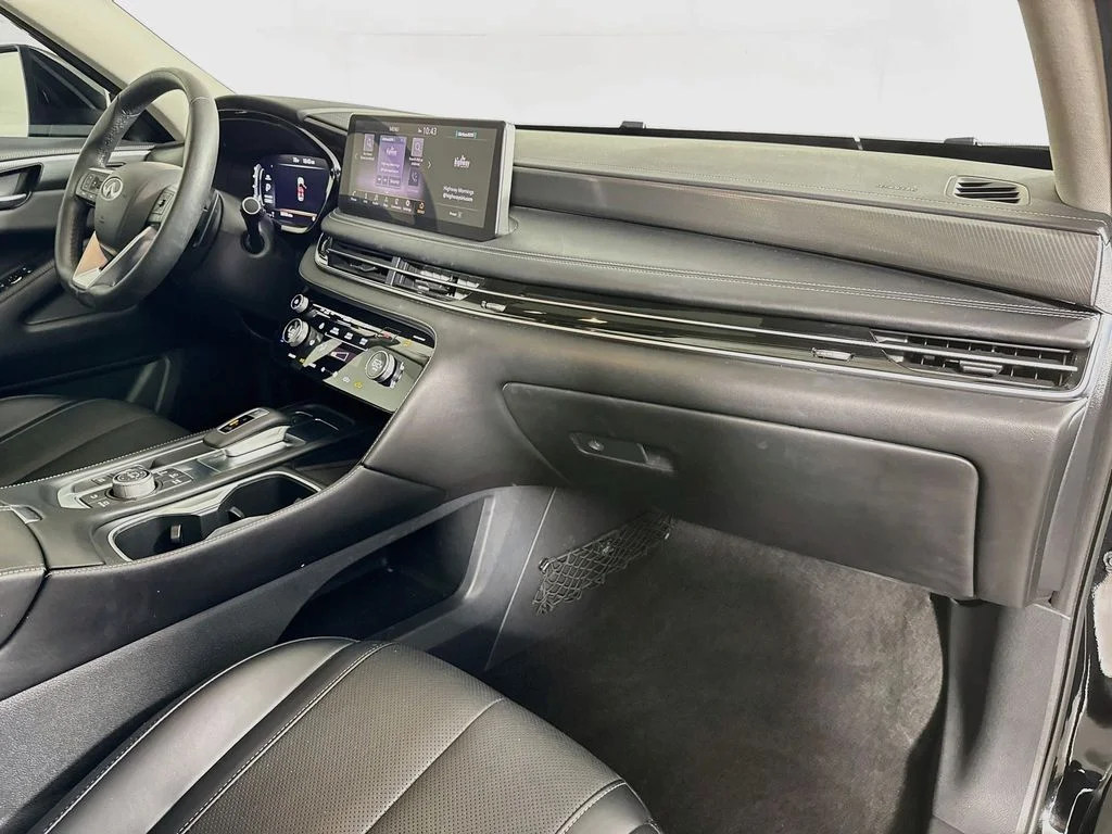 Certified Used 2023 Mineral INFINITI LUXE image 41