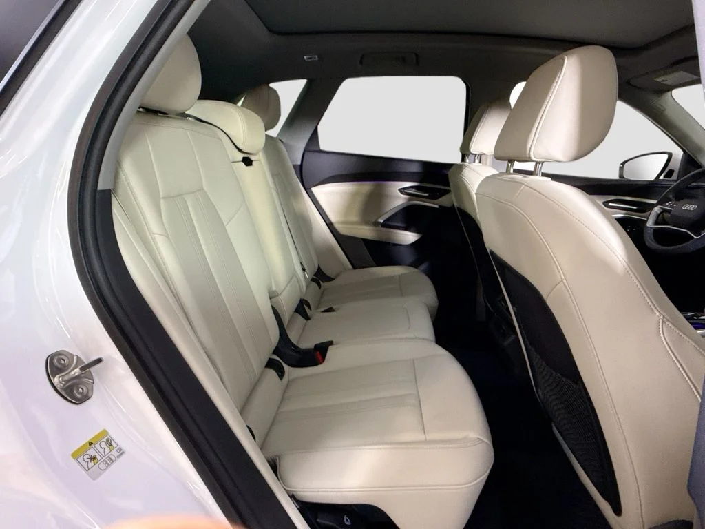 Used 2025 White Audi 2.0T Premium image 17