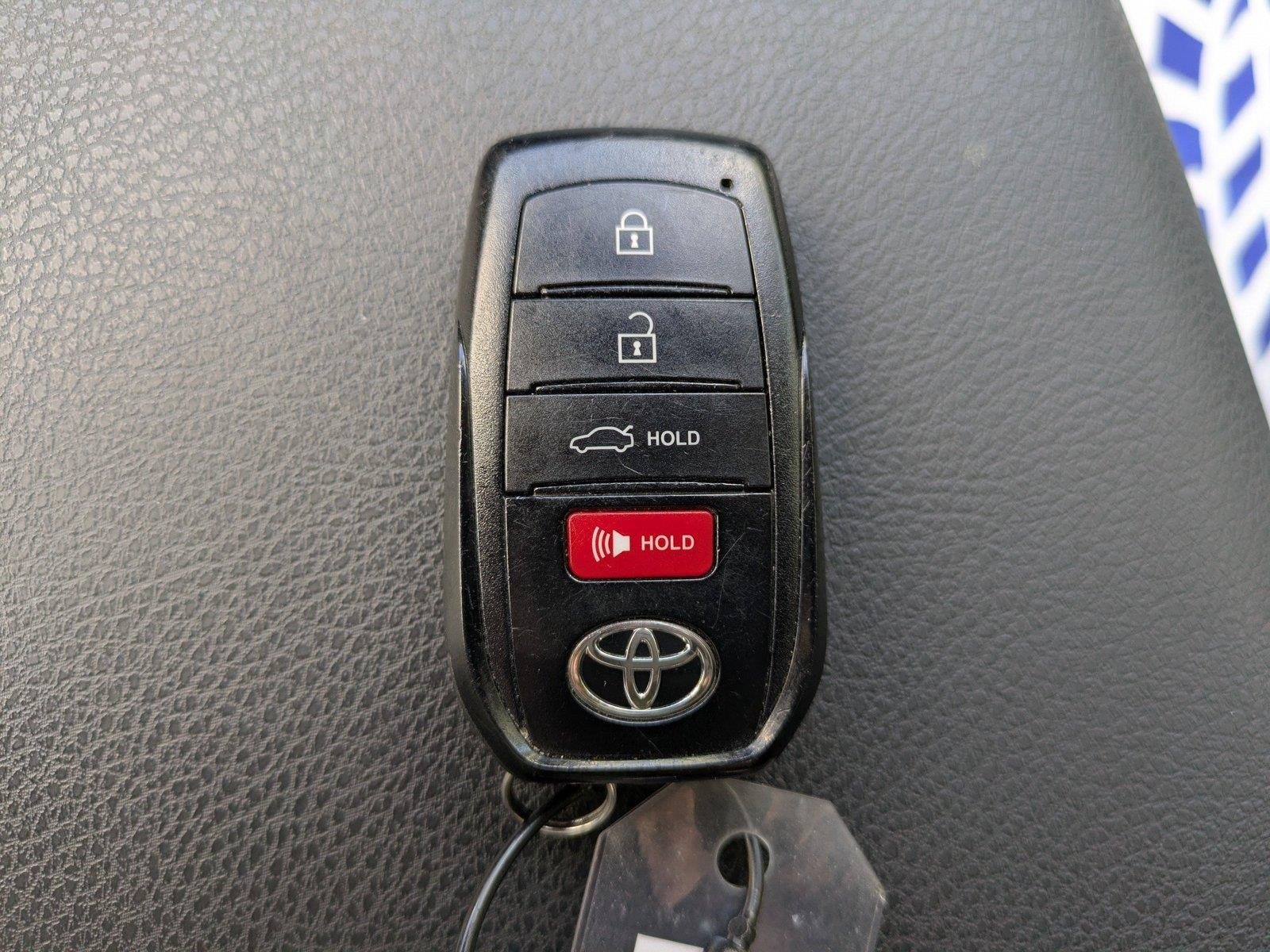 Used 2025  Toyota SE image 26