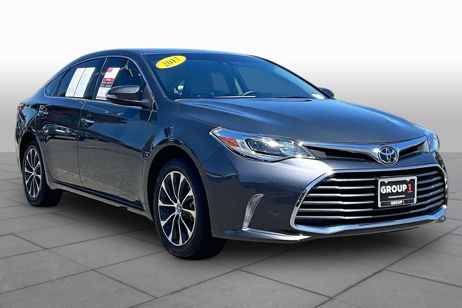 Used 2017 Magnetic Gray Metallic Toyota XLE image 2