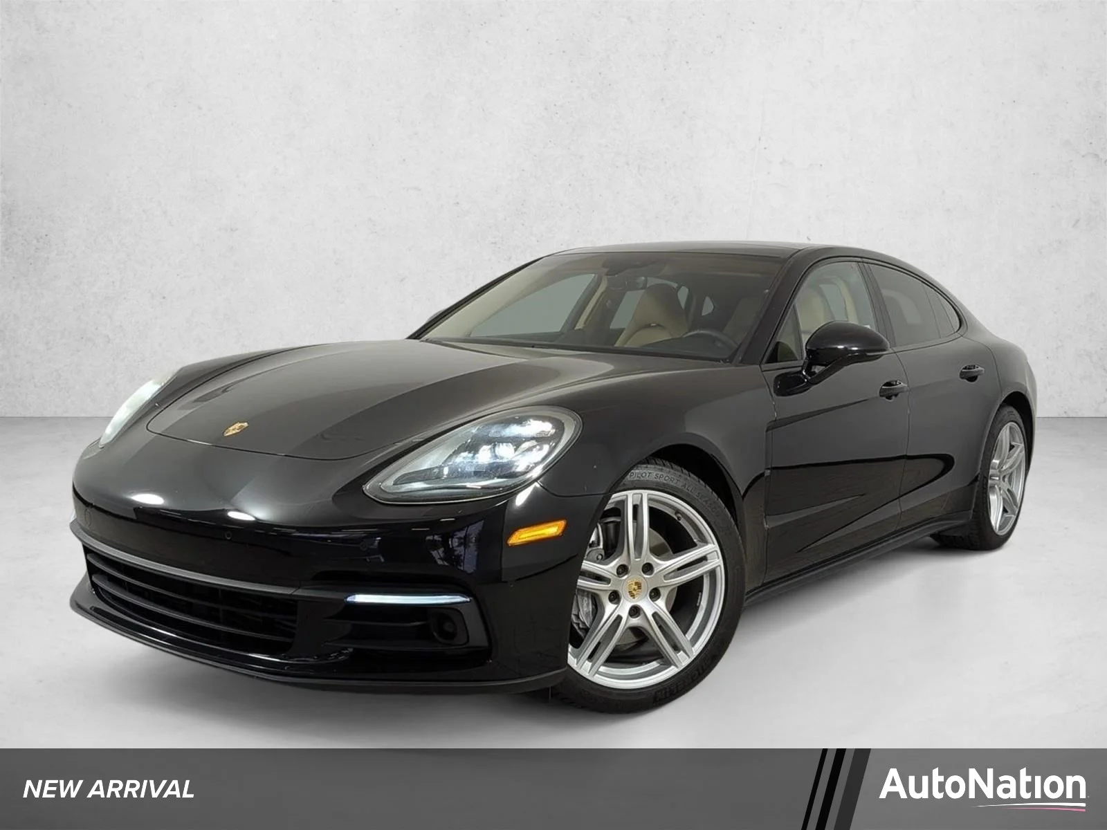 2019 Porsche Panamera Base