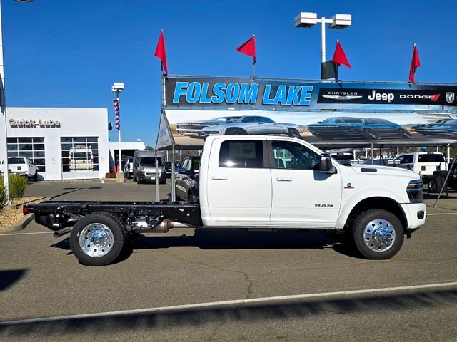 New 2026 Bright White Clearcoat RAM Tradesman image 7