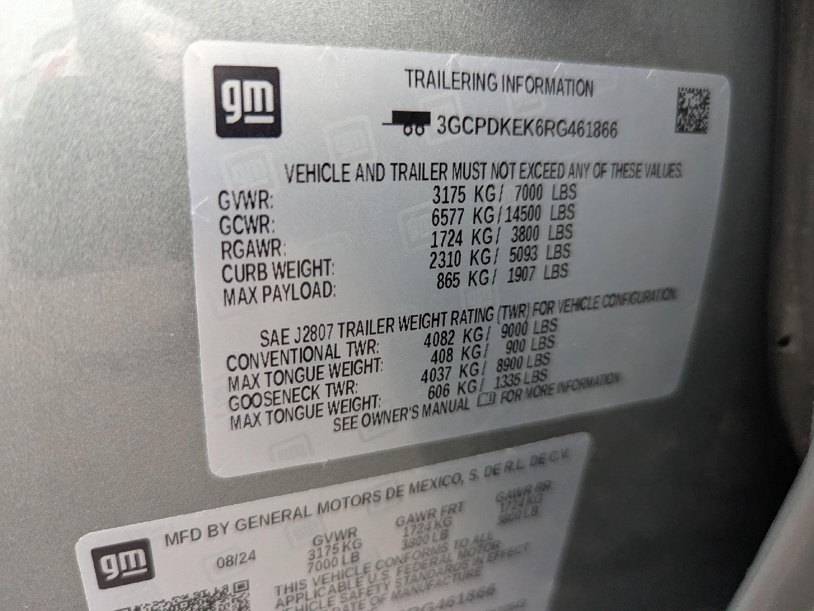 Used 2024 Sterling Gray Metallic Chevrolet LT image 31