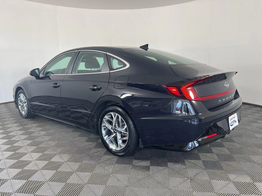 Used 2023 Carbon Blue Hyundai SEL image 28