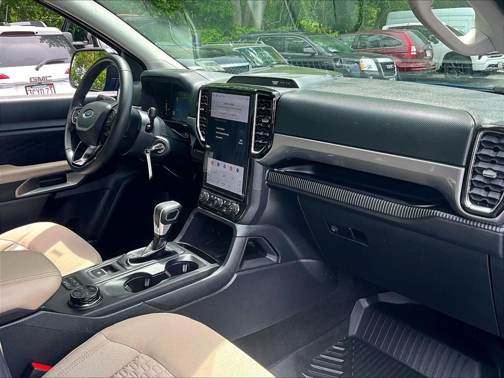 Used 2024 Blue Ford XLT image 21