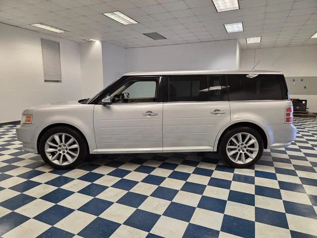 Used 2011 Silver Ford Limited image 4
