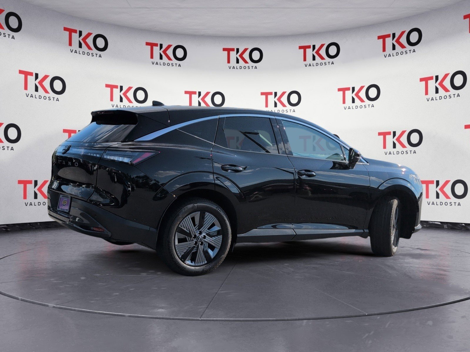 Used 2025 Super Black Nissan SL image 4