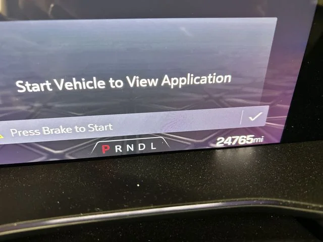 Used 2023  GMC AT4 image 28