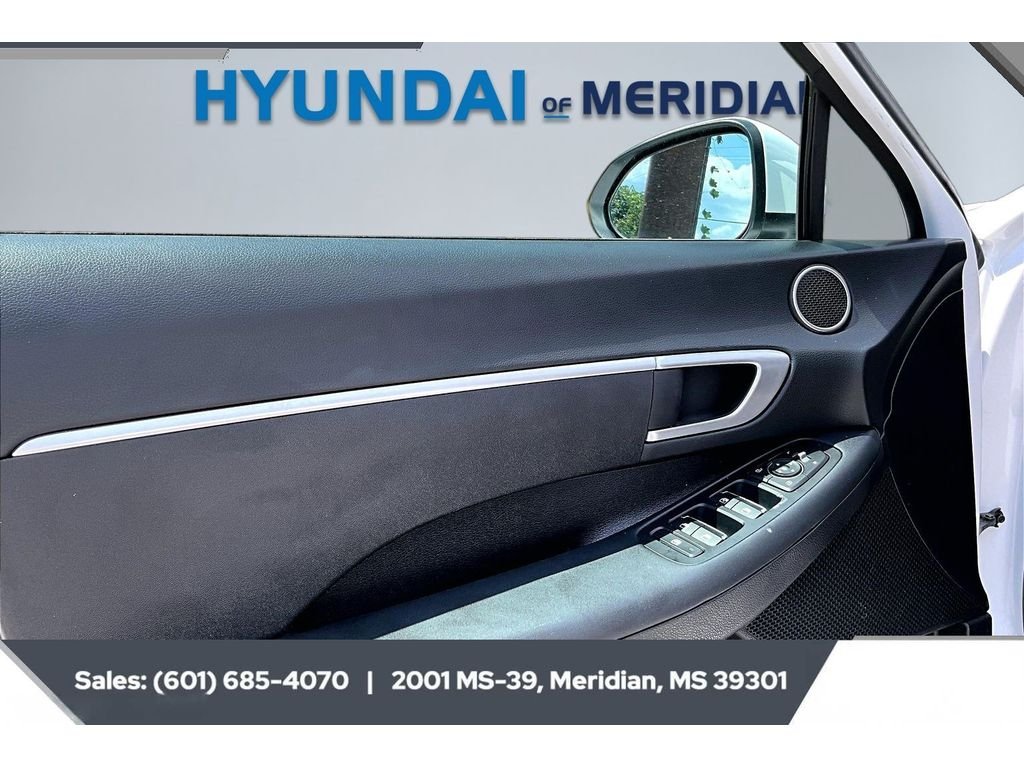 2025 Hyundai Sonata SE - Photo 17