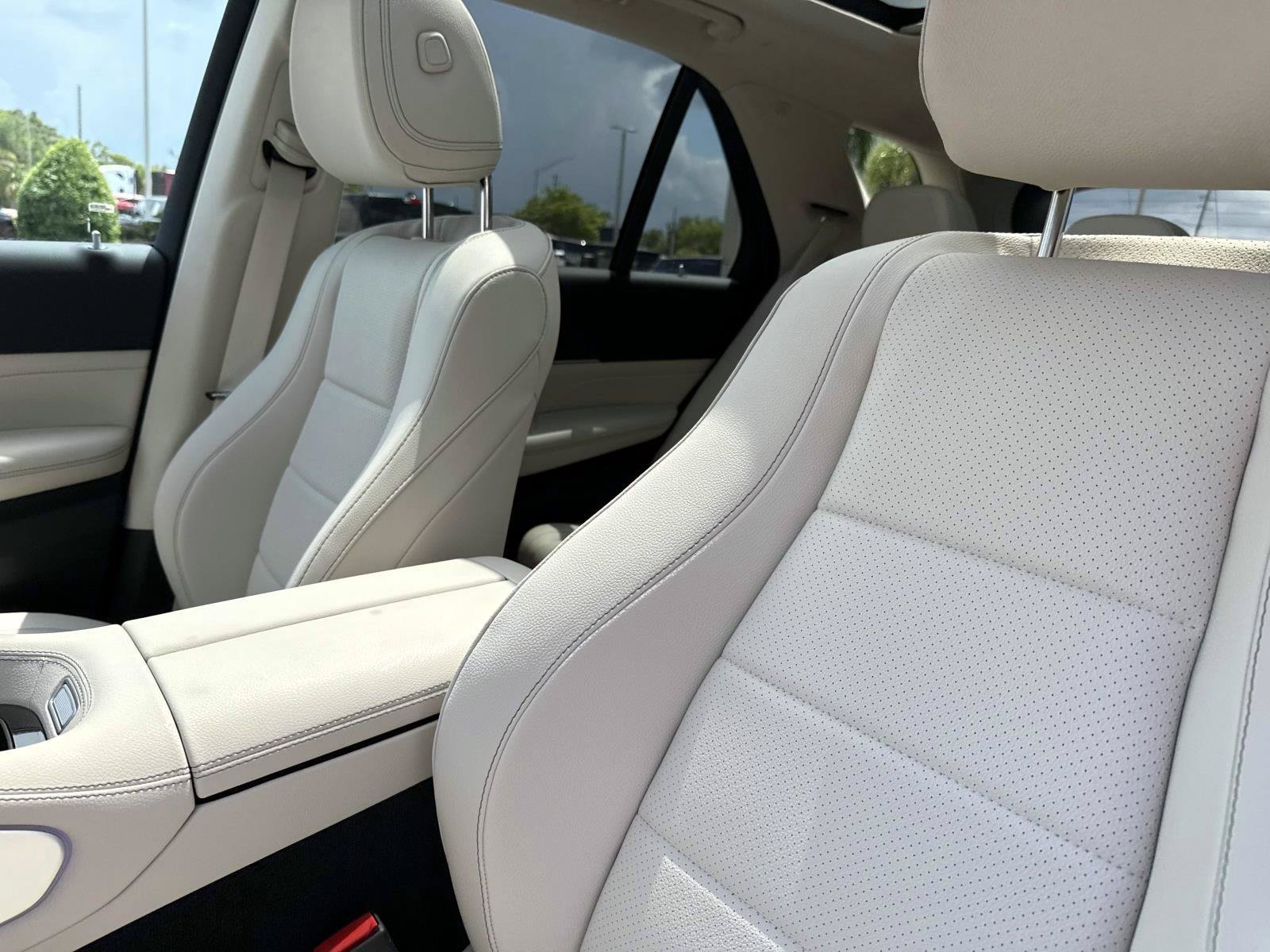 New 2026 Twilight Blue Metallic Mercedes-Benz 350 4MATIC® SUV image 23
