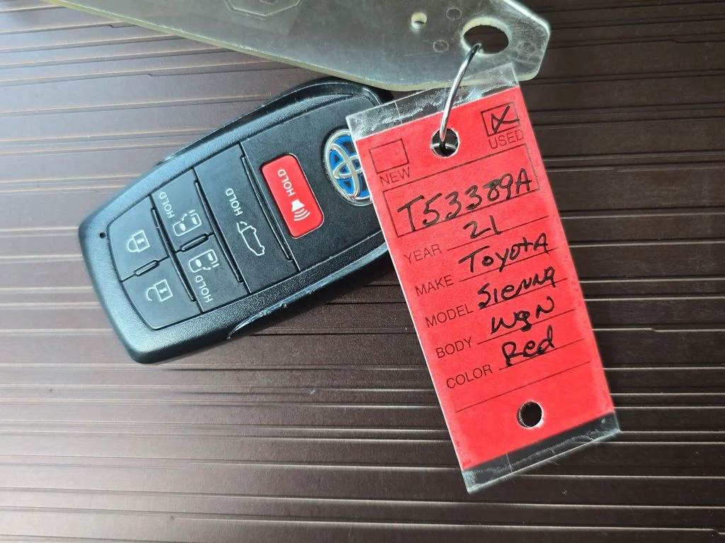 Used 2021 Red Toyota XLE image 17