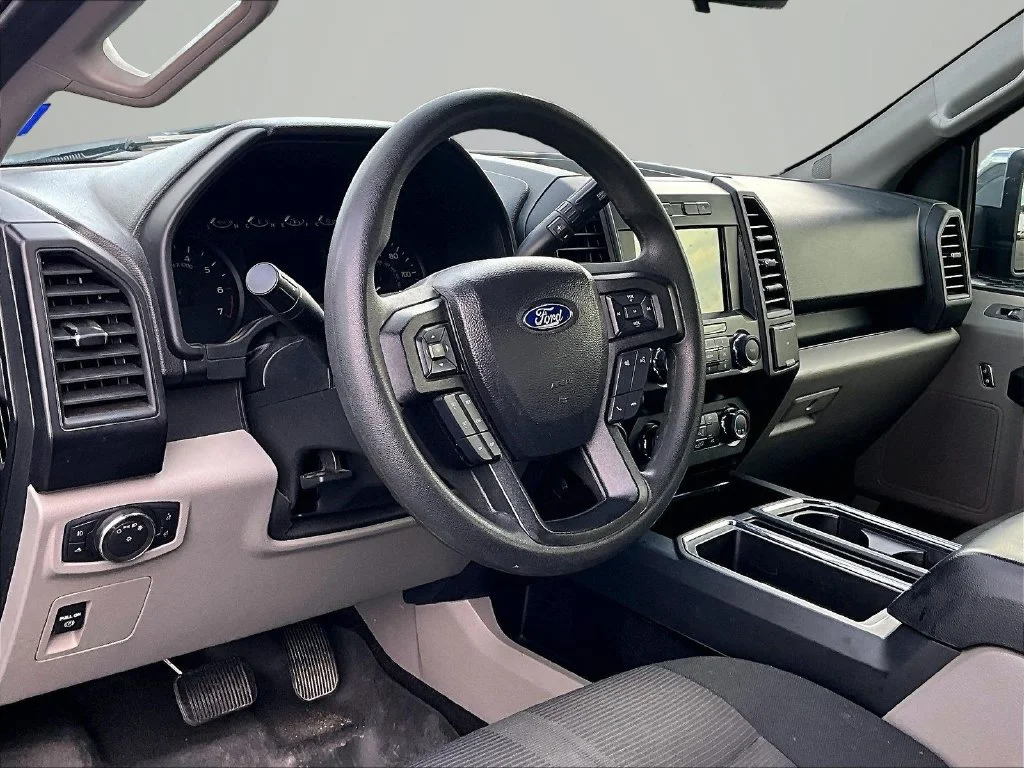 Used 2020 Black Ford XL image 13