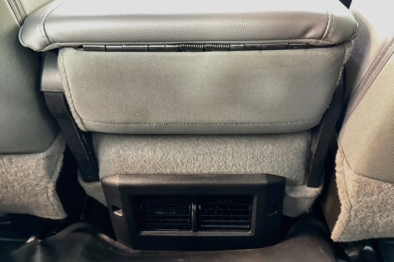 Used 2019 Bright Silver Metallic Clearcoat Ram SLT image 21