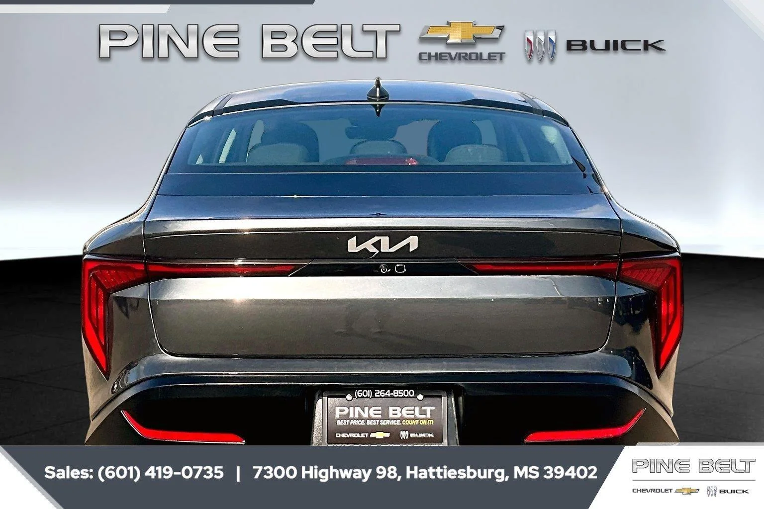 Used 2025 Interstellar Gray Kia LXS image 4