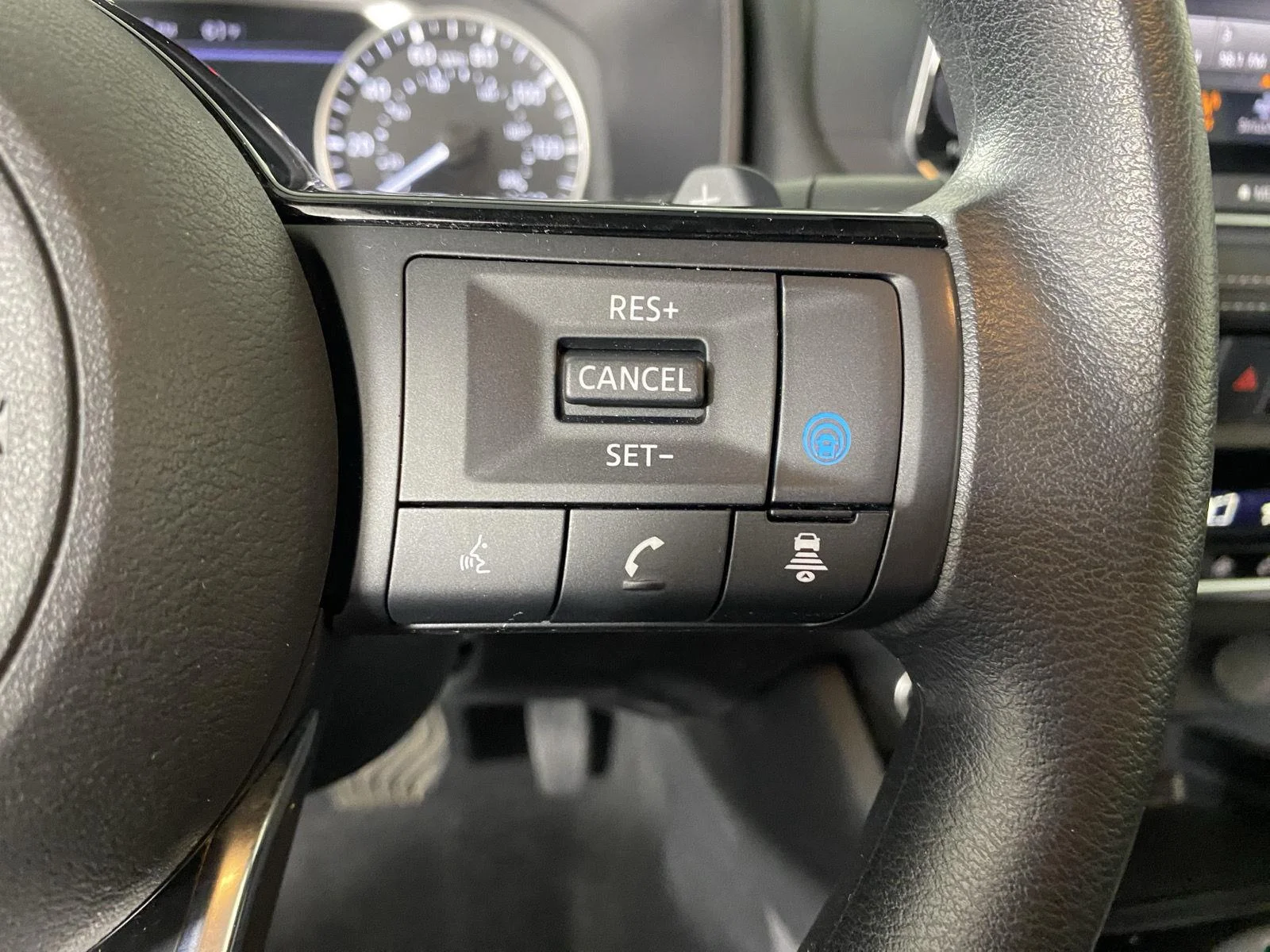 Used 2023 Brilliant Silver Metallic Nissan SV image 15
