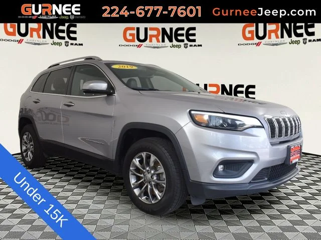 Used 2019 Silver Jeep Latitude Plus image 1