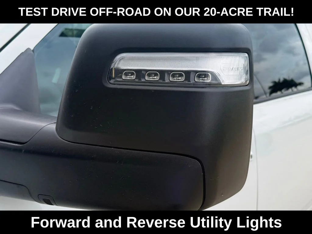 New 2026 Bright White Clear-Coat Exterior Paint RAM Laramie image 31