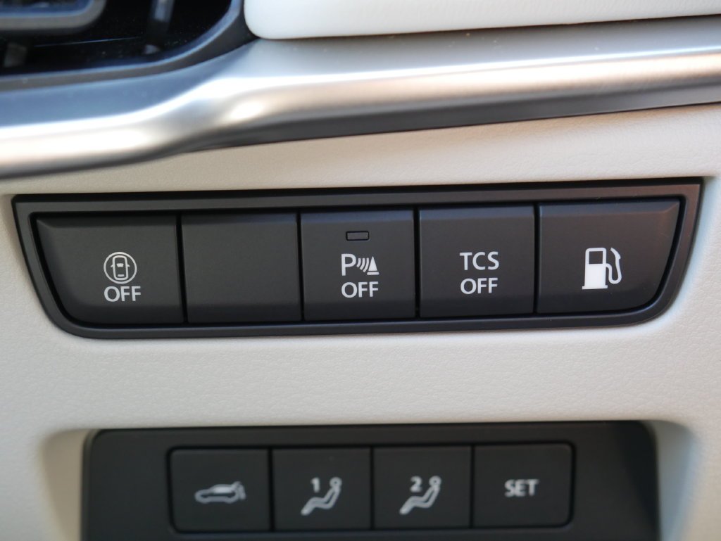 Certified Used 2024 White Mazda Premium Plus image 37