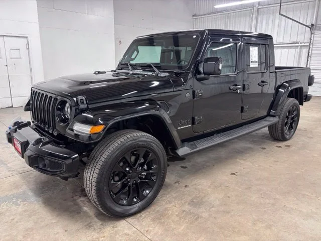 Used 2023 Black Jeep High Altitude image 3