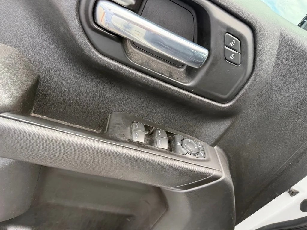 Used 2020 White Chevrolet WT image 6