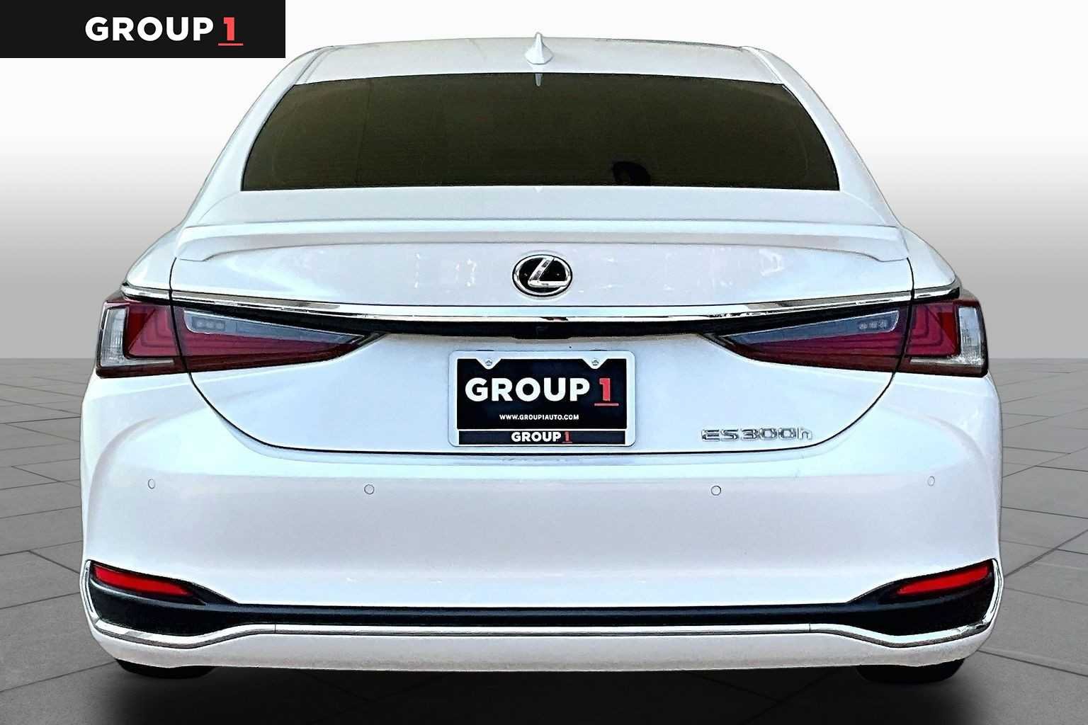 Used 2024 Eminent White Pearl Lexus Ultra Luxury image 5