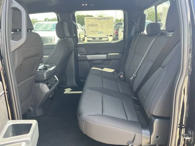 New 2026 Agate Black Metallic Ford XLT image 16